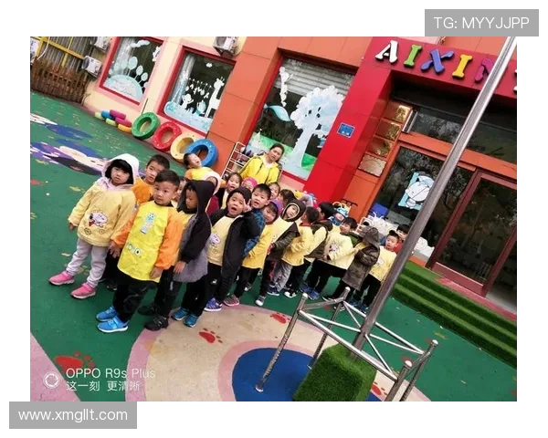 勇士与猛龙激战正酣NBA赛场精彩瞬间回顾与分析